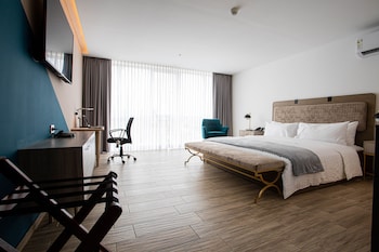 hotel puerto pacifico guayaquil airport