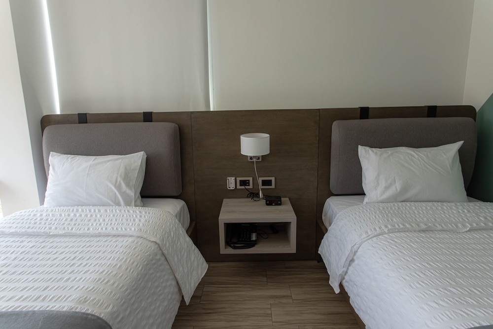 hotel puerto pacifico guayaquil airport