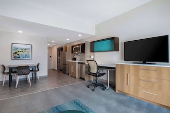 home2 suites by hilton savannah i95 north