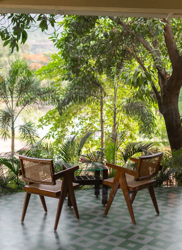 oleander farms karjat