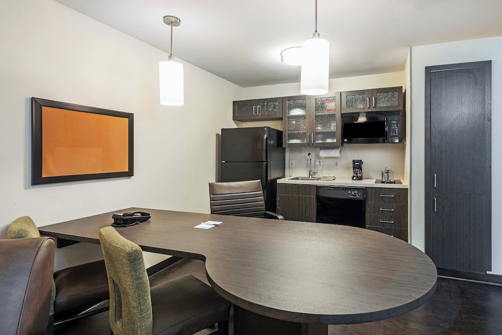 candlewood suites hattiesburg by ihg