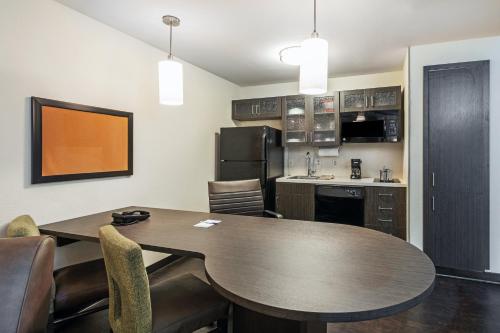 candlewood suites hattiesburg by ihg