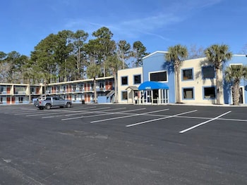 havelock inn and suites