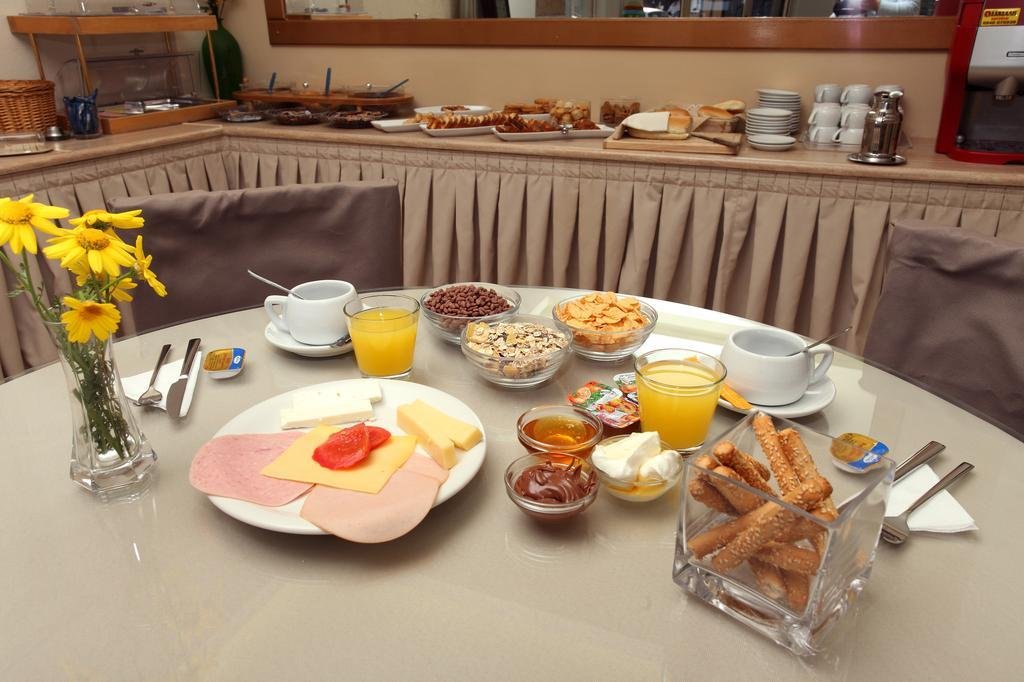 Kronos Hotel,Heraklion>>Crete,2 star