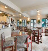 super 8 by wyndham high river ab