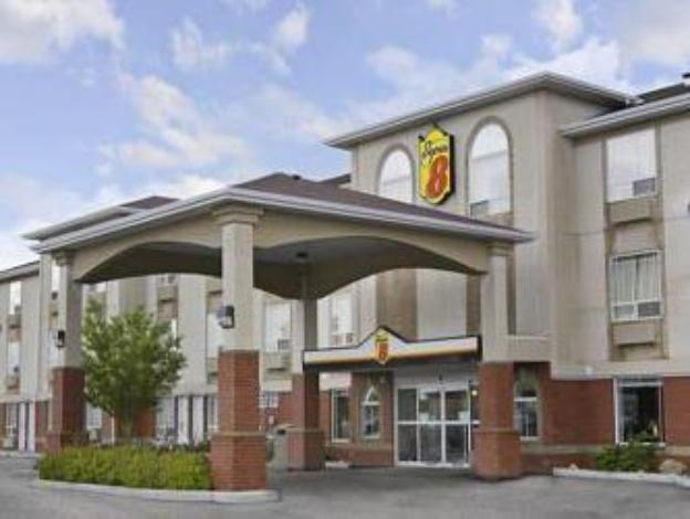 super 8 by wyndham high river ab