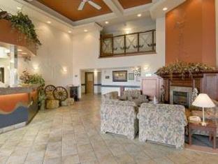 super 8 by wyndham high river ab