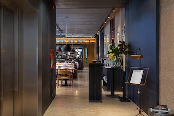 mendoza hotel curio collection by hilton