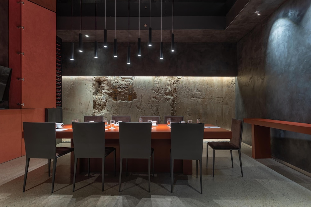 mendoza hotel curio collection by hilton