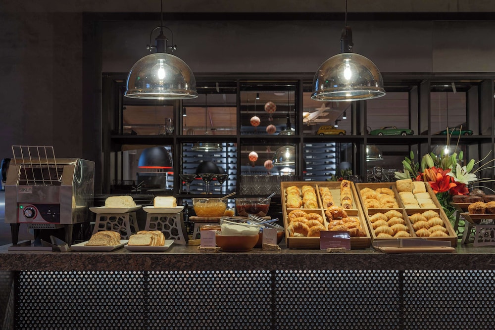 mendoza hotel curio collection by hilton