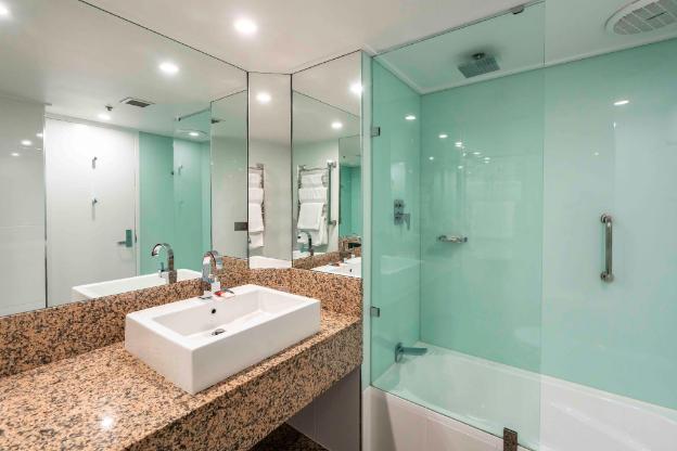 hotel grand chancellor hobart