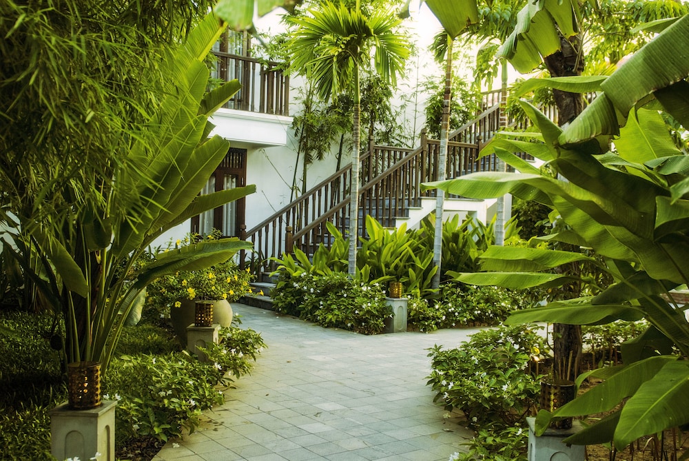 legacy hoi an resort