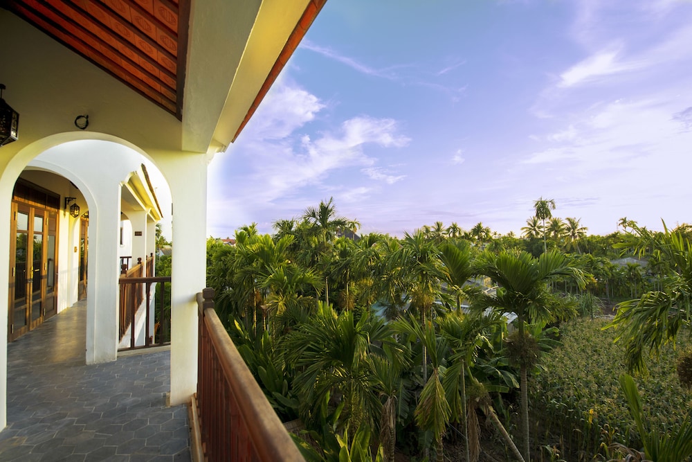 legacy hoi an resort