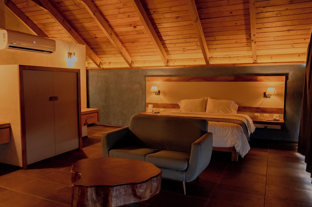 hotel balcon del parque