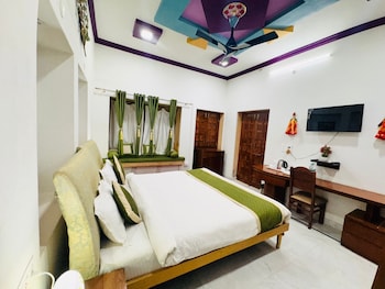 hotel the rathore heritage