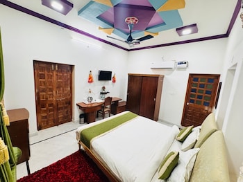 hotel the rathore heritage