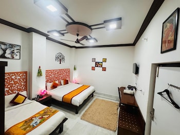 hotel the rathore heritage
