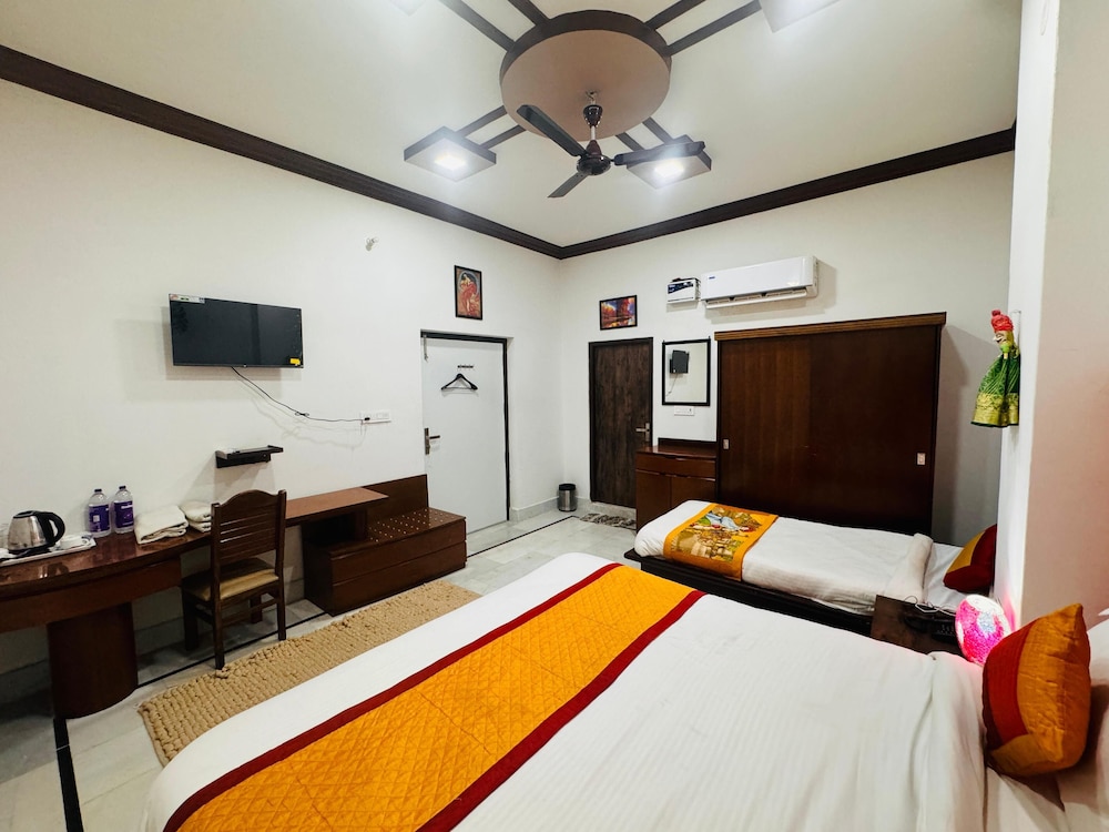 hotel the rathore heritage