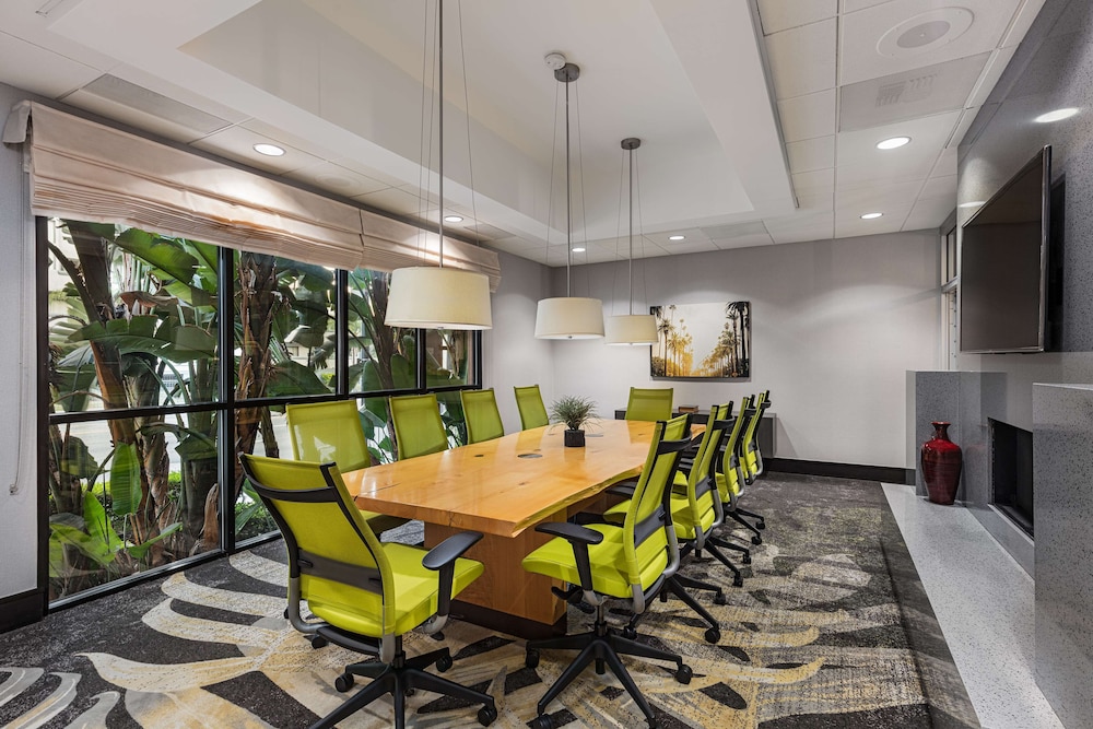 hilton garden inn los angeles hollywood