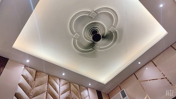 shraddha hotel
