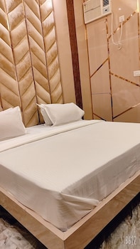 shraddha hotel