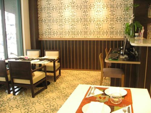 aphrodite inn bangkok