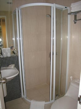 aphrodite inn bangkok