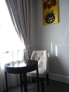 aphrodite inn bangkok