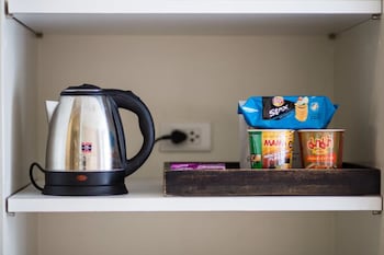 aphrodite inn bangkok