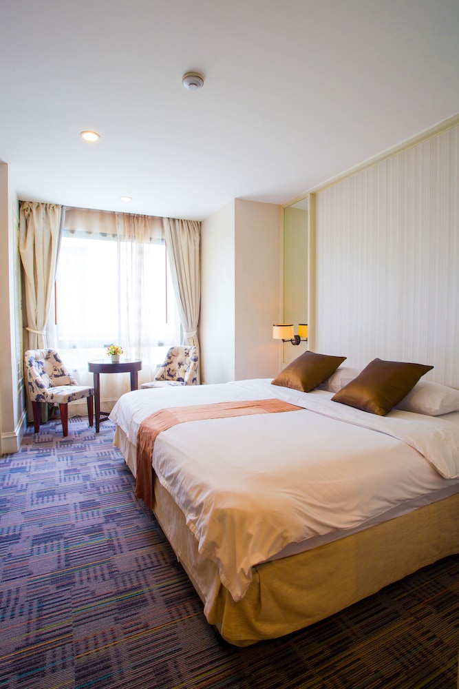 aphrodite inn bangkok