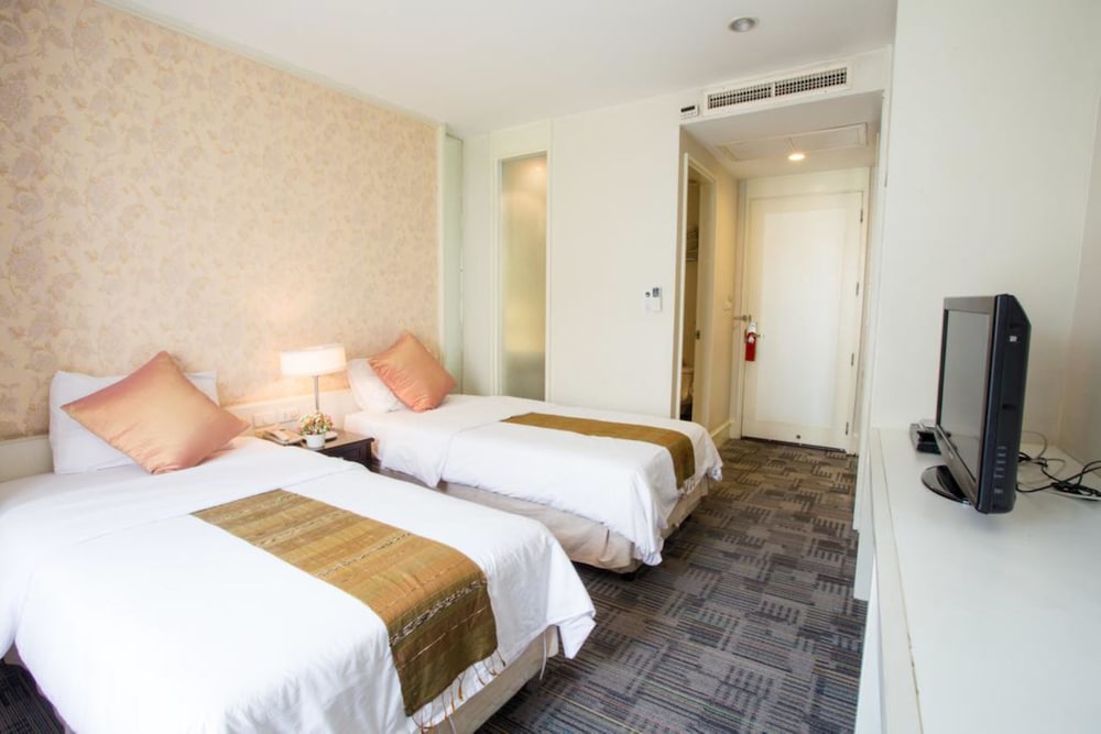 aphrodite inn bangkok