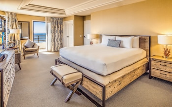the waterfront beach resort a hilton hotel