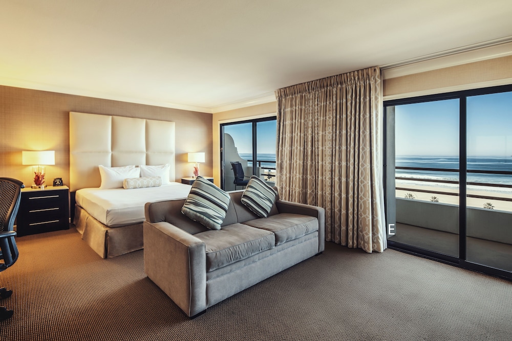 the waterfront beach resort a hilton hotel