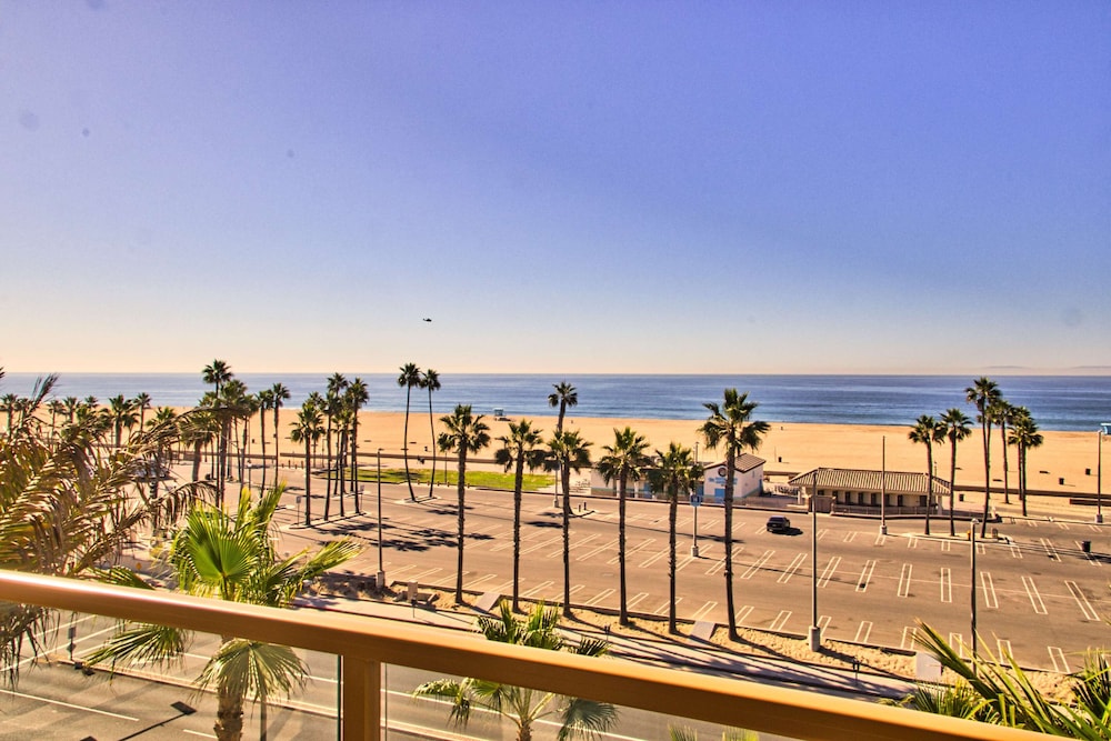 the waterfront beach resort a hilton hotel