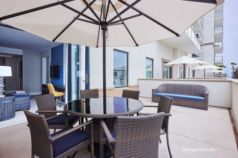 the waterfront beach resort a hilton hotel