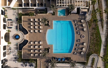 the waterfront beach resort a hilton hotel