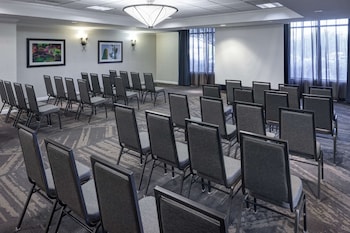 hilton garden inn tucson airport