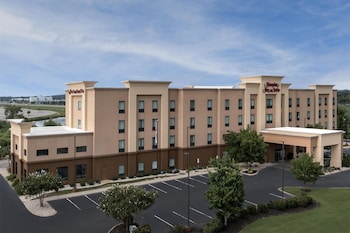 hampton inn and suites tupelo barnes crossing
