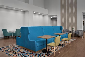 hampton inn and suites tupelo barnes crossing