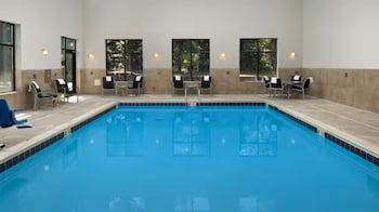 hampton inn and suites tupelo barnes crossing