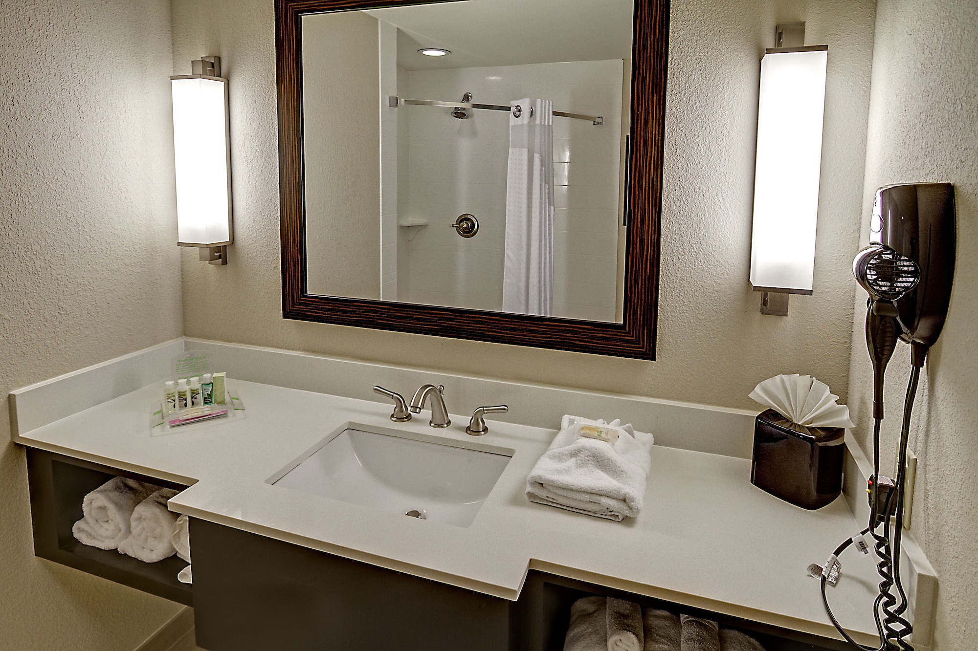 holiday inn hotel and suites tupelo north by ihg