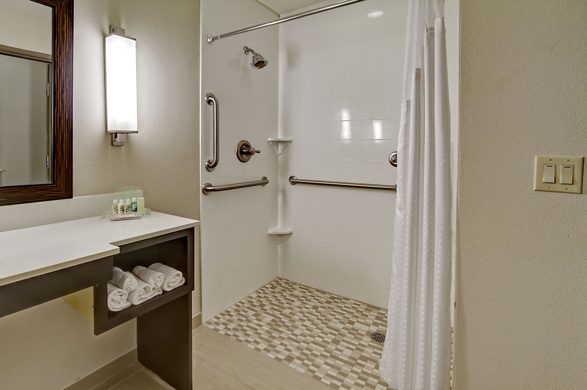 holiday inn hotel and suites tupelo north by ihg