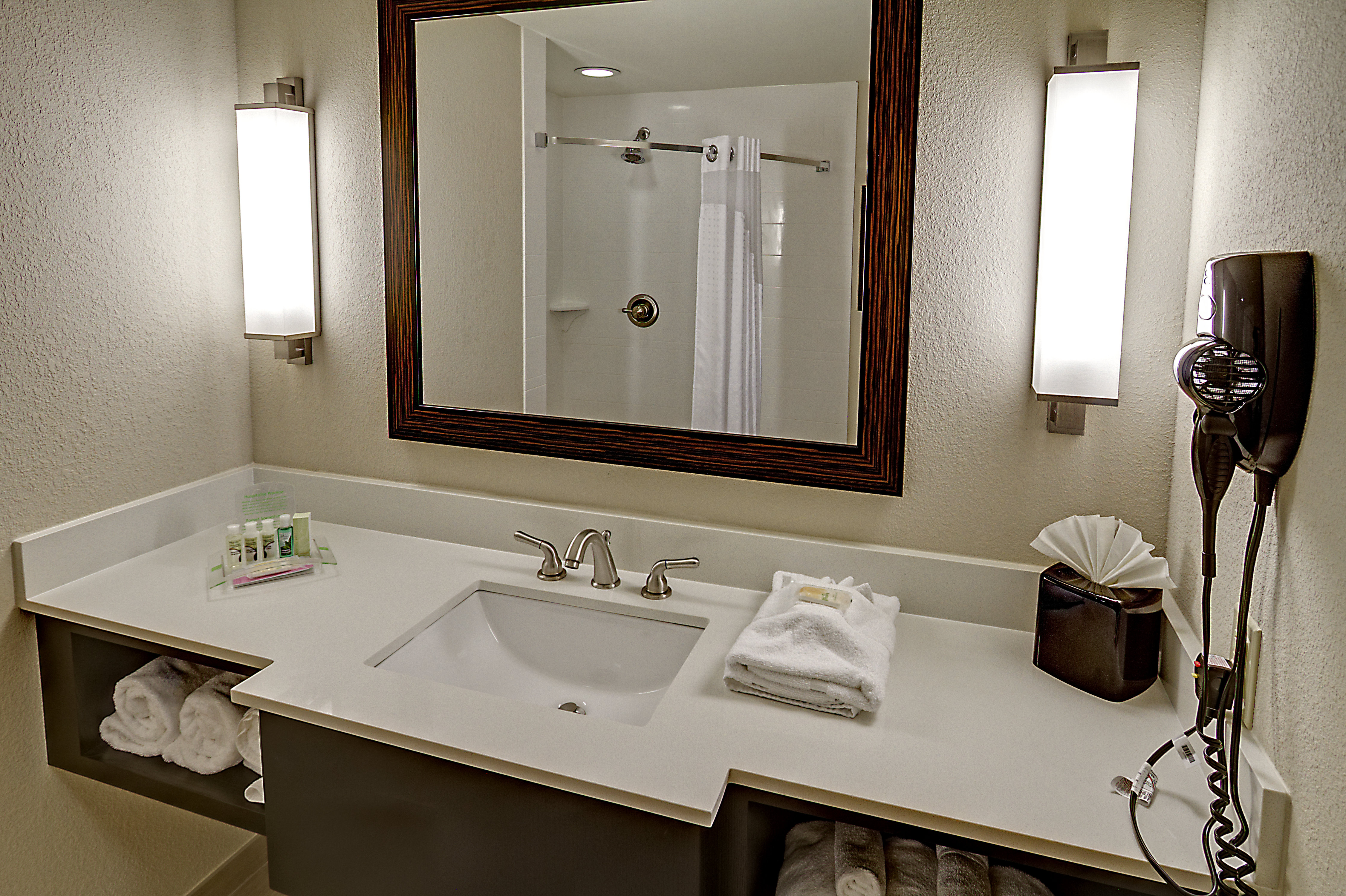 holiday inn hotel and suites tupelo north by ihg