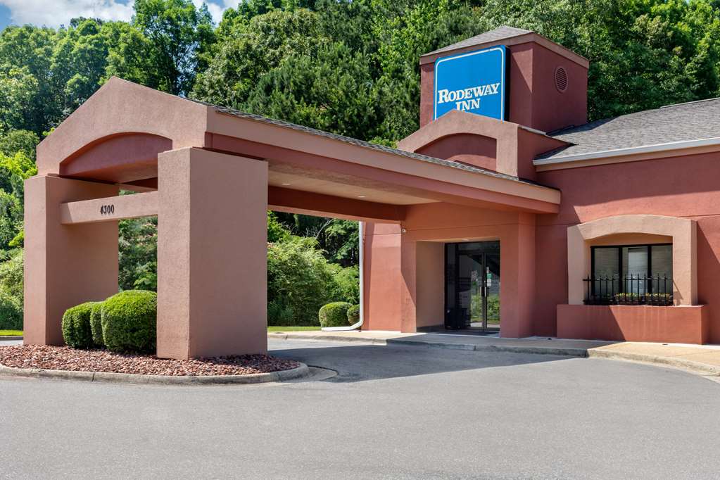 rodeway inn tuscaloosa near university