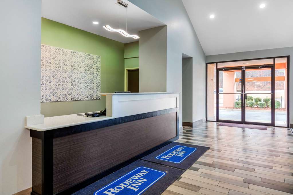 rodeway inn tuscaloosa near university