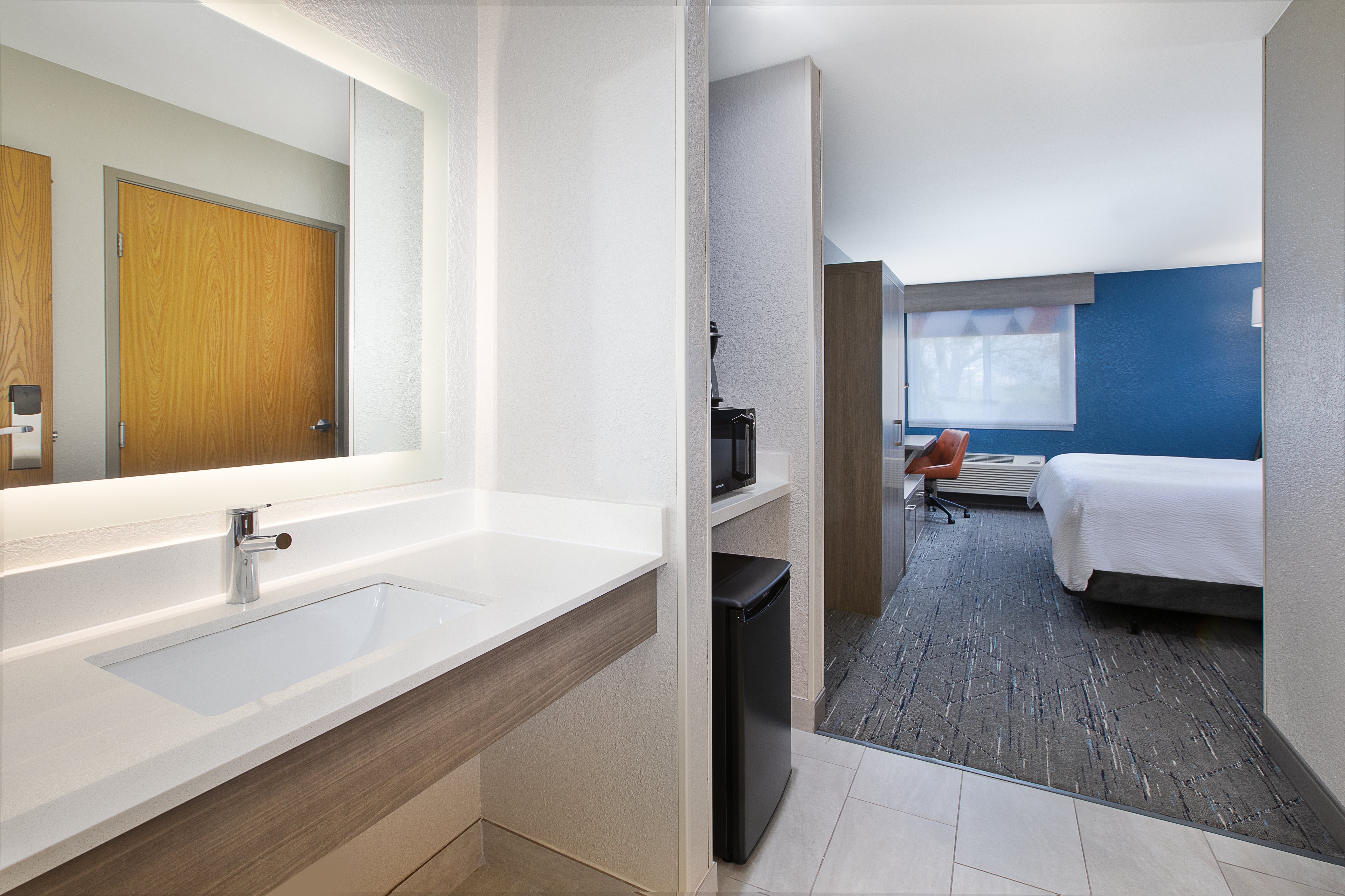 holiday inn express tuscola by ihg