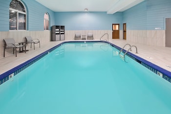 Holiday Inn Express Tuscola By Ihg,Champaign>>Arthur,3 star