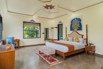 traavista aravali mahal