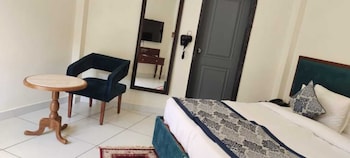 traavista aravali mahal