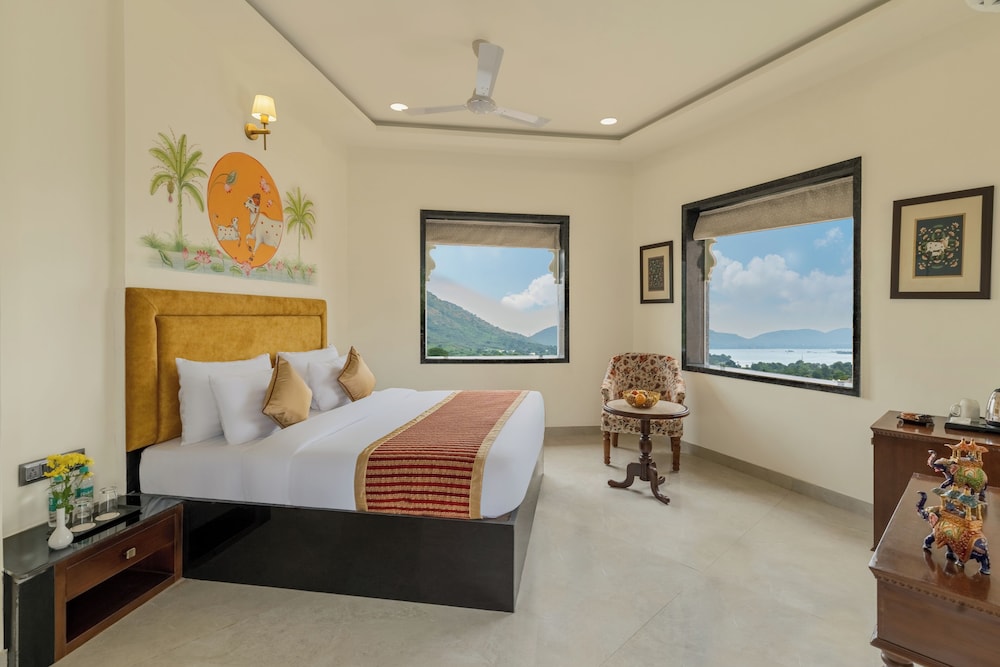 traavista aravali mahal